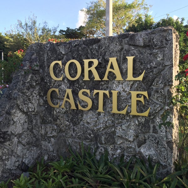 Das Foto wurde bei Coral Castle von BrokerJayZ am 12/31/2015 aufgenommen