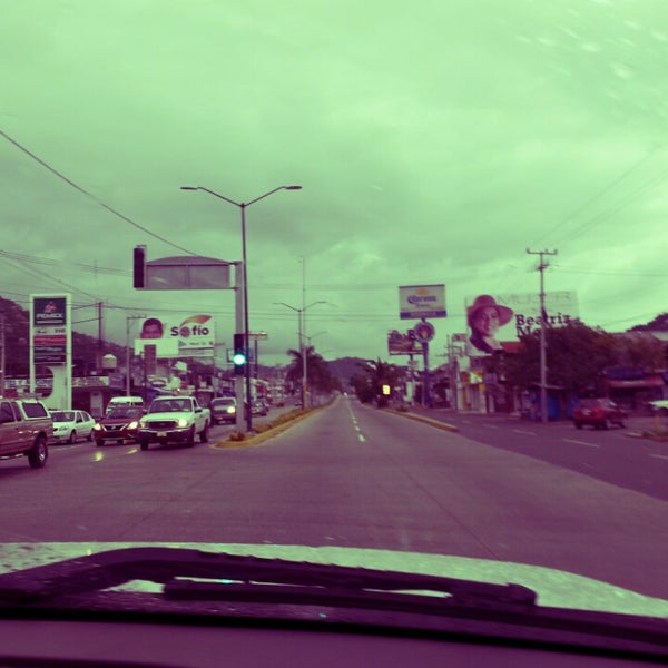 Foto diambil di Zihuatanejo oleh Shelo C. pada 10/19/2014