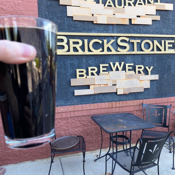 Снимок сделан в BrickStone Restaurant and Brewery пользователем Robert N. 9/5/2020