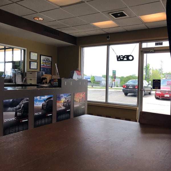 Monro Muffler Brake & Service Automotive Repair Shop in Milwaukee