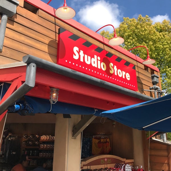 Studio store. Studio store