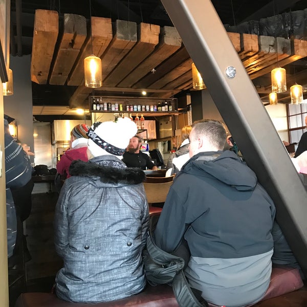 Foto tirada no(a) Legends Bar &amp; Grill por Deep S. em 3/2/2019