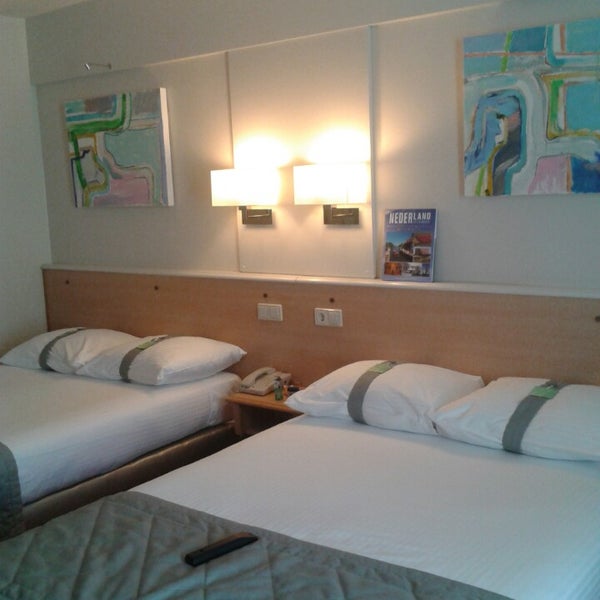 รูปภาพถ่ายที่ Holiday Inn Leiden โดย dion r. เมื่อ 5/31/2013