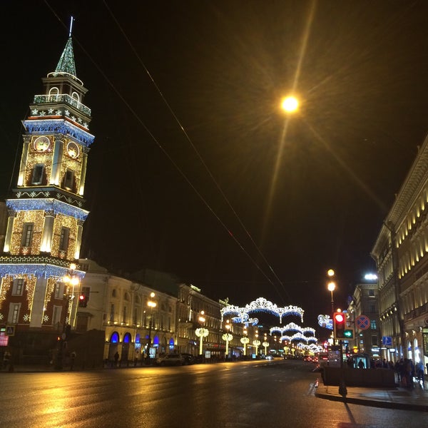 12/20/2015 tarihinde Grisha G.ziyaretçi tarafından Nevsky Prospect'de çekilen fotoğraf