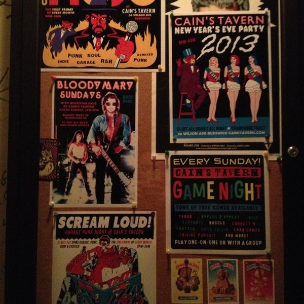 Foto diambil di Cain&#39;s Tavern oleh Mickey S. pada 12/25/2012