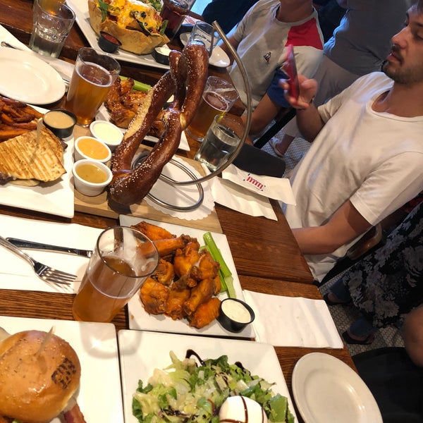 Photo taken at BrickHouse Brewery &amp; Restaurant by Nikolett C. on 7/26/2019