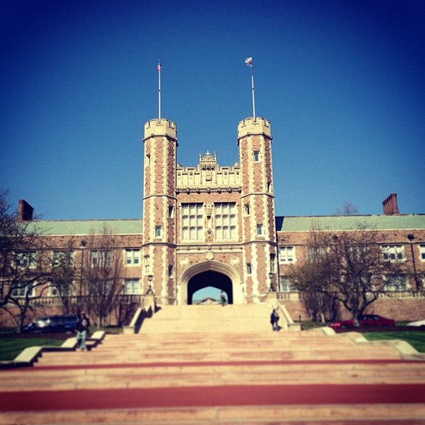 4/5/2013にNick T.がWashington Universityで撮った写真