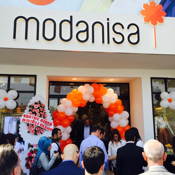 Modanisa Mağazası - Store in İstiklâl