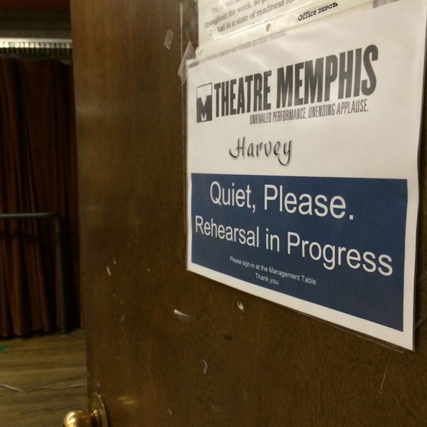 Foto tirada no(a) Theatre Memphis por Cyd T. em 3/11/2014