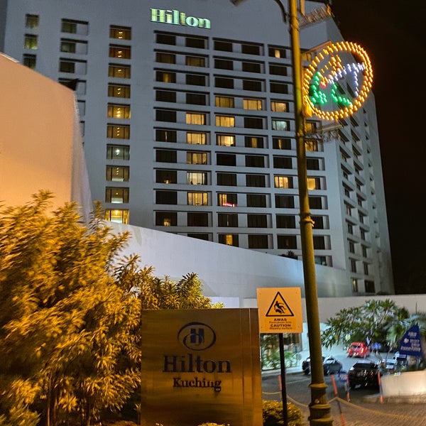 Foto tirada no(a) Hilton Kuching por Makino S. em 12/3/2019