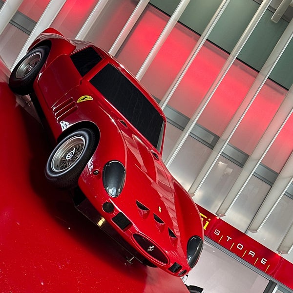 2/20/2024 tarihinde Lamia S.ziyaretçi tarafından Ferrari World'de çekilen fotoğraf