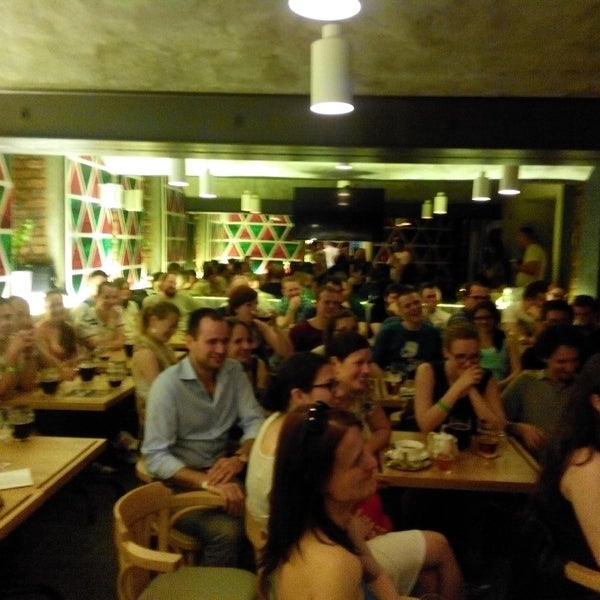 5/22/2014에 Erik S.님이 Budapest Restaurant에서 찍은 사진