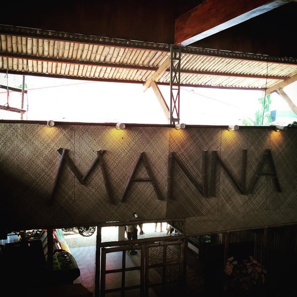 Foto diambil di Manna SuTuKil (STK) Food House oleh Danilo V. pada 8/1/2015