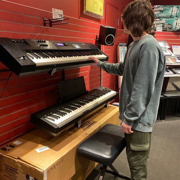 Guitar Center Music Store