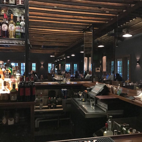 Photo prise au RiverMarket Bar &amp; Kitchen par Amy W. le5/28/2019