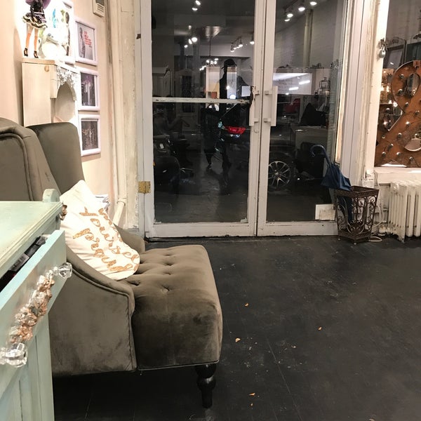Hair Lounge Soho 131 Thompson St