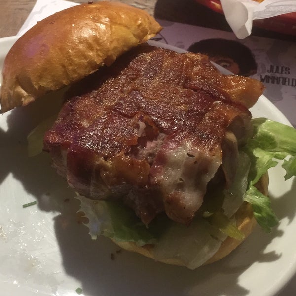 7/7/2018에 Nathalia M.님이 Big Kahuna Burger에서 찍은 사진