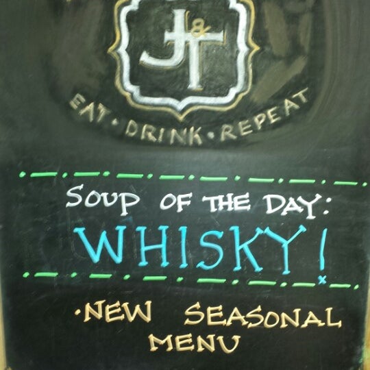 Foto diambil di Jack and Tony&#39;s Restaurant &amp; Whisky Bar oleh Suzy P. pada 11/29/2013