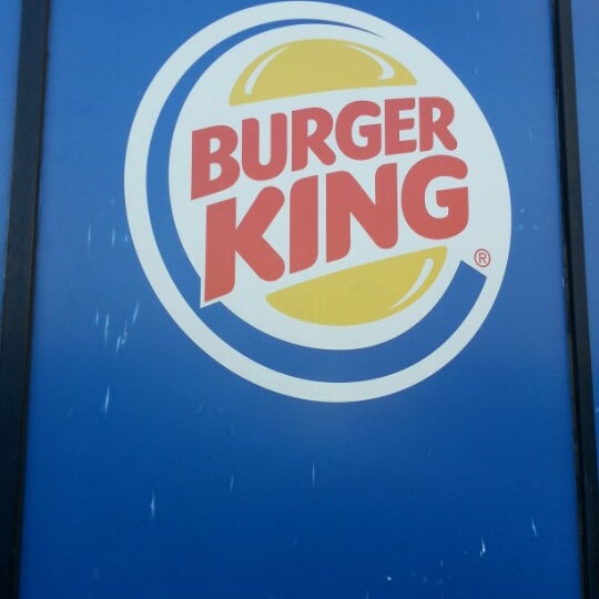 Photo taken at Burger King by Daniele ダニエル B. on 1/30/2013