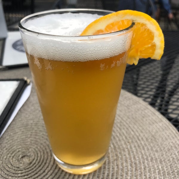 Potter's Field Restaurant & Pub 425 Potters Rd