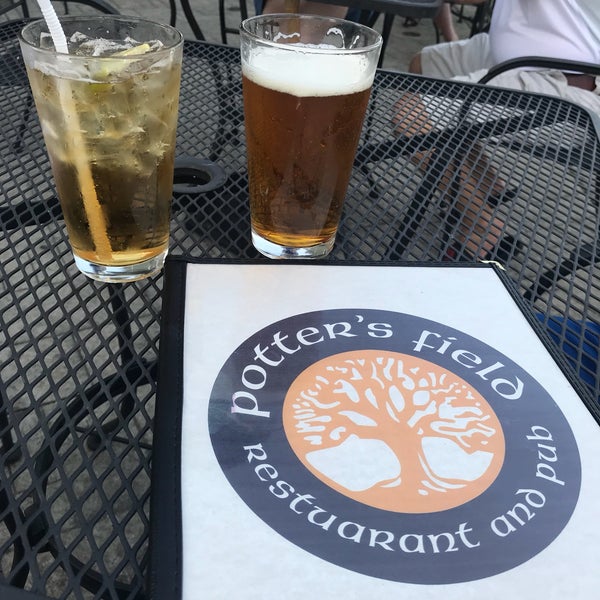 Potter's Field Restaurant & Pub 425 Potters Rd