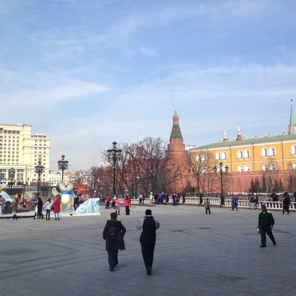 4/14/2013 tarihinde Vladimir K.ziyaretçi tarafından Manege Central Exhibition Hall'de çekilen fotoğraf