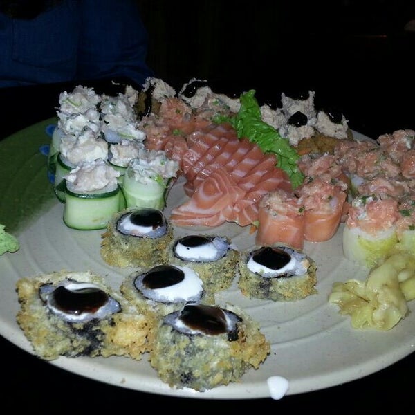 Foto scattata a Sensei Lounge Sushi da Rodrigo il 9/14/2014