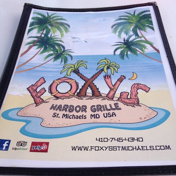Foto diambil di Foxy&#39;s Harbor Grille oleh Jennifer Z. pada 7/23/2013
