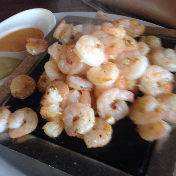 Das Foto wurde bei Ventano Italian Grill &amp; Seafood von Jennifer L. am 2/22/2014 aufgenommen
