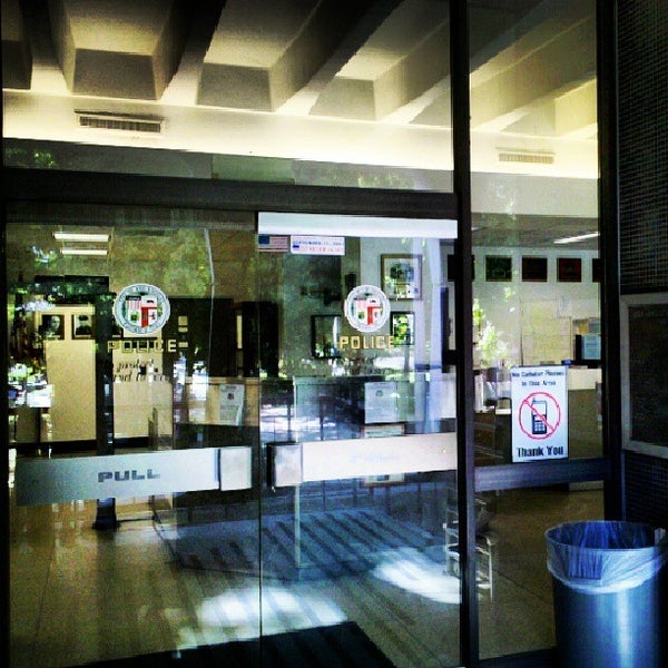 Collection 98+ Pictures Los Angeles Police Department Van Nuys Station