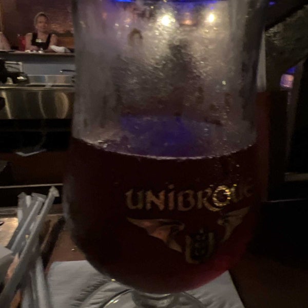 Kickbacks Gastropub Riverside 910 King St