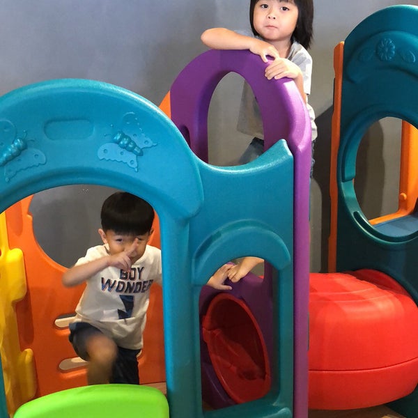 Pistachio Kids Friendly Cafe Batu 9 Cheras, Selangor