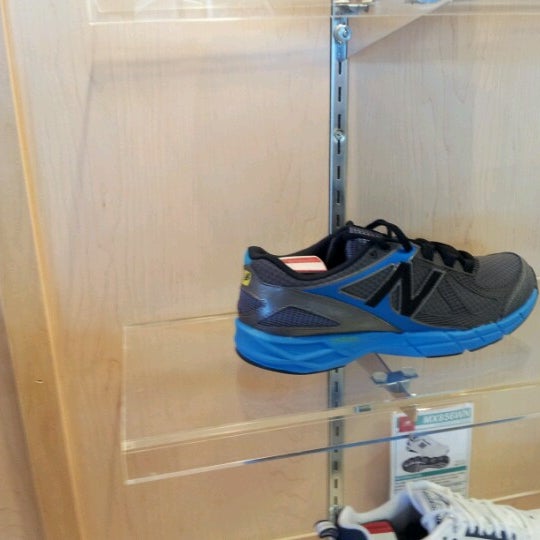 new balance shoe store san antonio