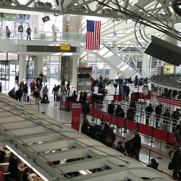 2/18/2017에 Sam S.님이 존 F. 케네디 국제공항 (JFK)에서 찍은 사진