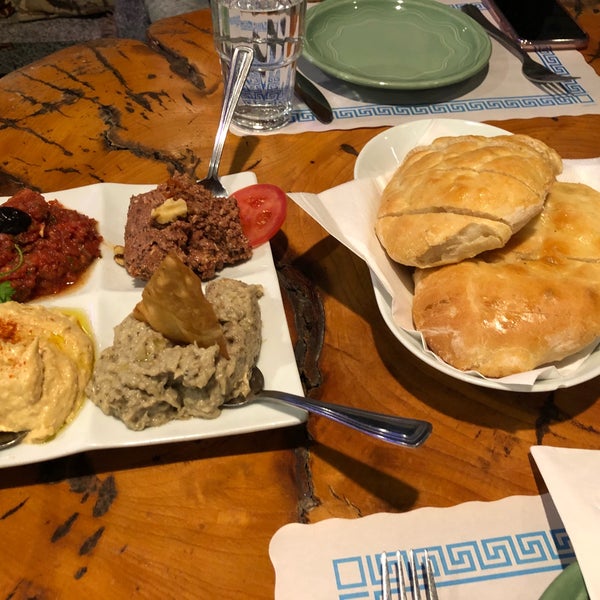 Foto diambil di Anatolia Restaurant oleh Sam S. pada 12/17/2017