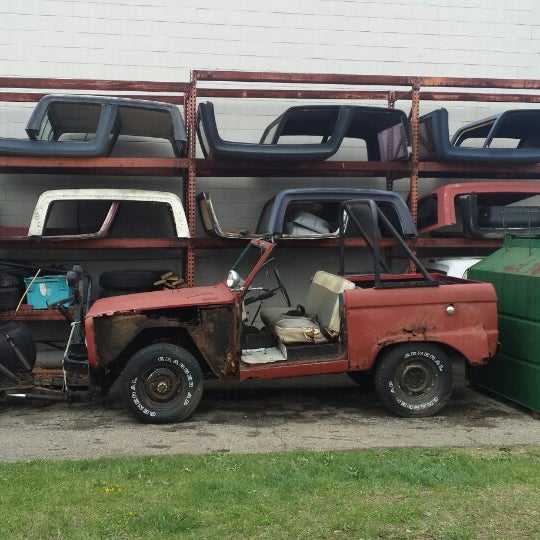 Jeff S Bronco Graveyard Brighton Mi