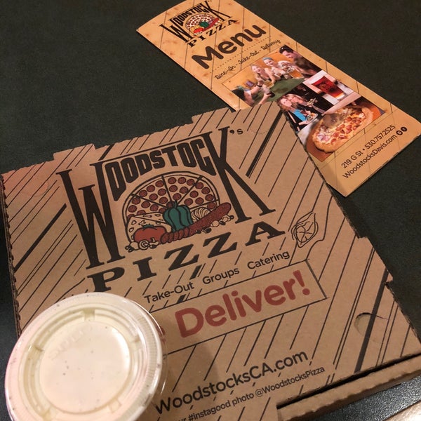 1/5/2018 tarihinde Darlene S.ziyaretçi tarafından Woodstock&#39;s Pizza'de çekilen fotoğraf