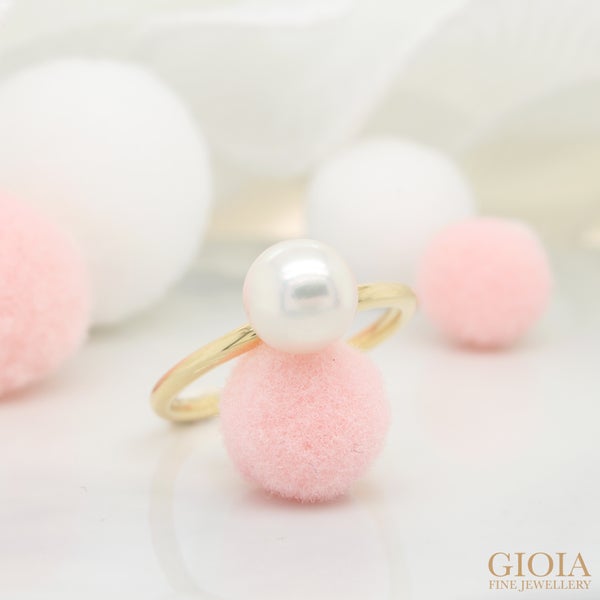 Japan Akoya Pearl Ring Selected for its exceptional lustre and natural beauty, this pearl engagement ring was designed to a modern and elegant look in yellow gold band.