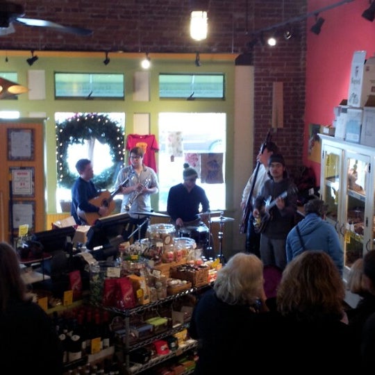 Foto tirada no(a) Rosemont Market and Bakery por Christian B. em 1/13/2013