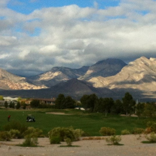 Photo taken at Badlands Golf Club by Cindy F. on 11/17/2012