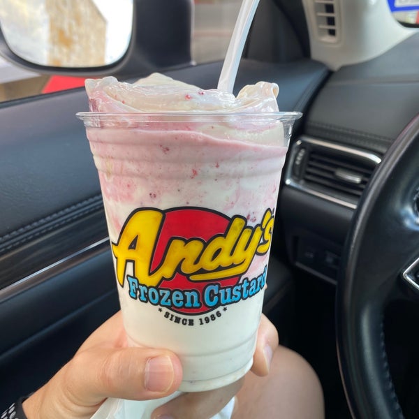 Photo taken at Andy&#39;s Frozen Custard by Jimmy H. on 8/1/2020
