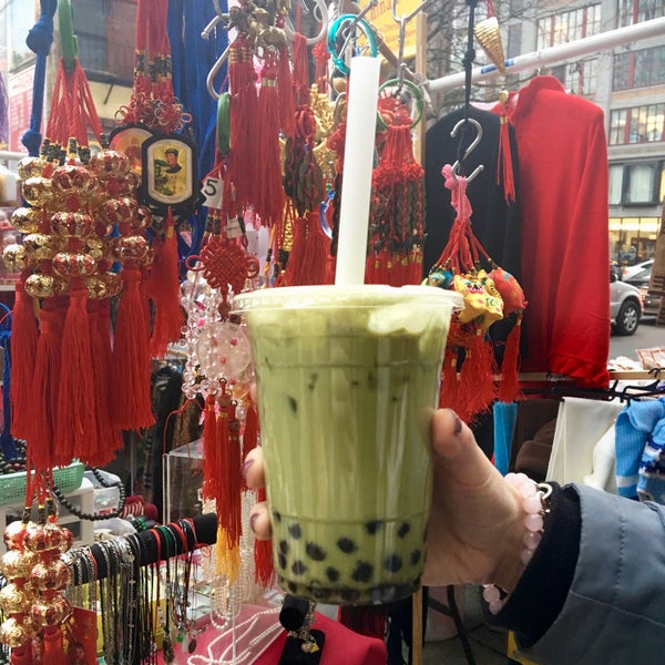 My favorite bubble tea spot in Chinatown!