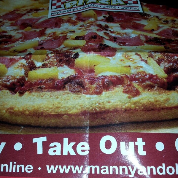 11/25/2013 tarihinde TJazzy B.ziyaretçi tarafından Manny &amp; Olga’s Pizza'de çekilen fotoğraf