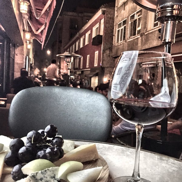 Foto diambil di Bun&amp;Bar İstanbul - Karaköy oleh Emine C. pada 10/7/2016
