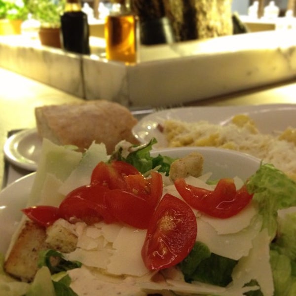 It was one of the best Vapiano-restaurants in Munich - unfortunately the service also goes down during the last 12 months. Better service later the evening - walk distance from Westin Grand Hotel