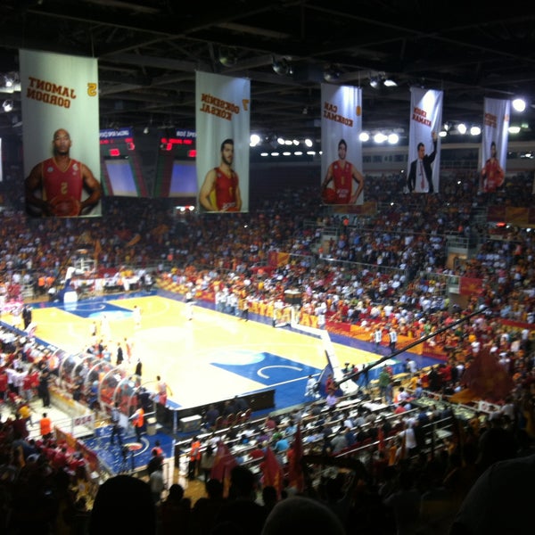 6/15/2013에 İrem G.님이 Abdi İpekçi Arena에서 찍은 사진