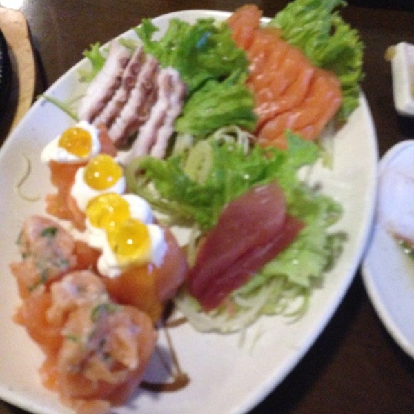 Снимок сделан в Kensei Sushi Bar пользователем Bruno S. 1/8/2014