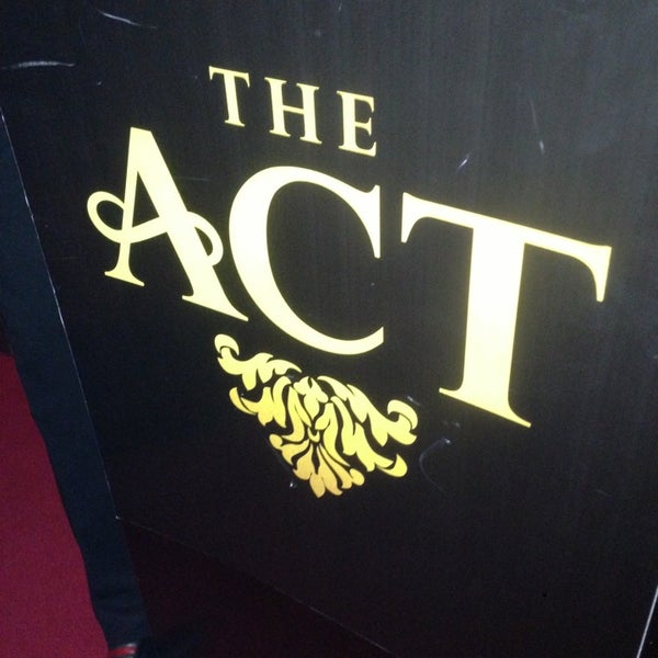 Photo prise au The ACT Nightclub Las Vegas par Jason H. le3/10/2013