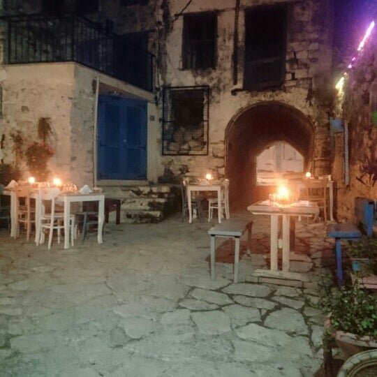 Photo taken at Hayyam Aegean Cuisine - Marmaris by Yelda M. on 5/22/2016