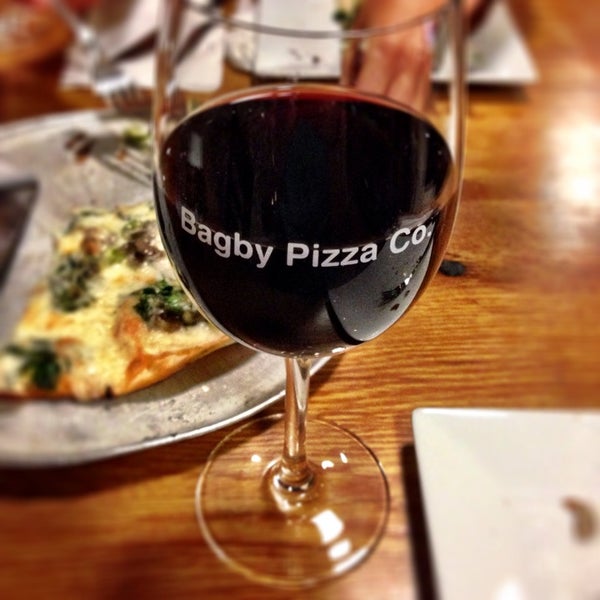 10/1/2013にLauren S.がBagby Pizza Co.で撮った写真
